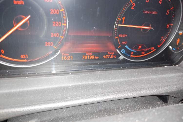 Used BMW 3 Series GT 2020 320i M Sport Package Odometer Close Up