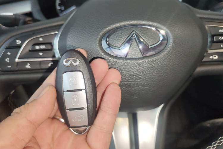 Used Infiniti QX50 2018 2.0T Two-Wheel Drive Fashion Edition