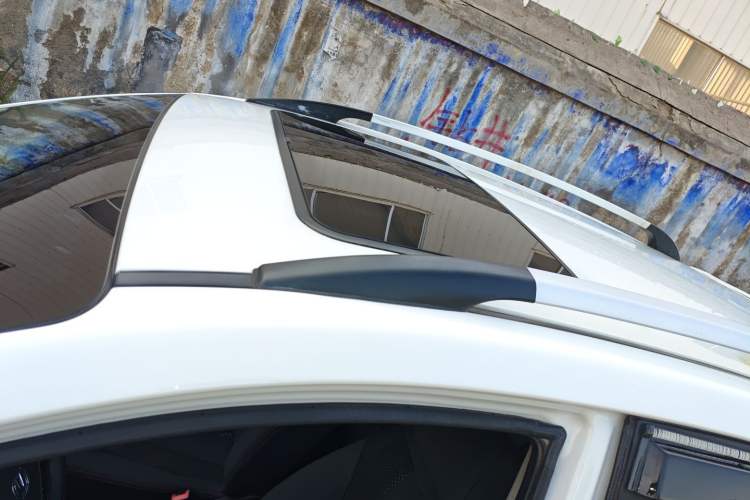 Used CHANGAN CX20 2014 1.4L IMT Sunroof Navigation Version China IV Standard Roof