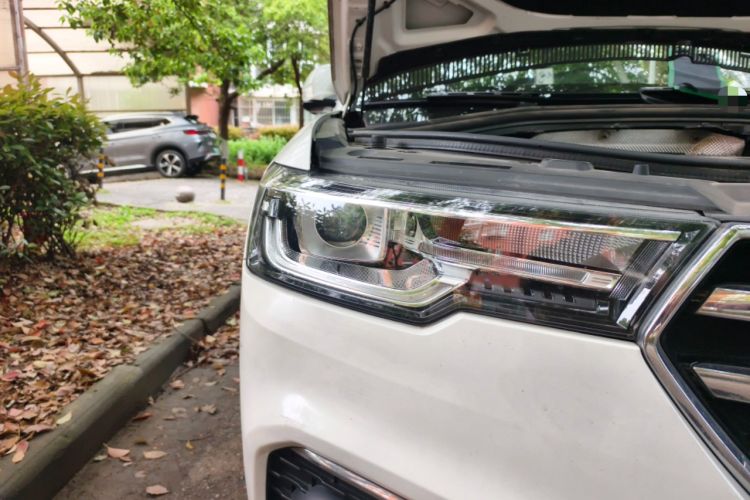 Used Haval H7 2018 Revised Version Blue-Label H7 2.0T Automatic Smart Enjoyment Trim Right Front Headlight