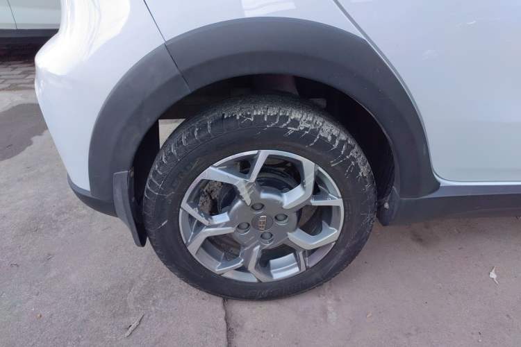 Used Geely Auto Vision X1 2017 1.3L Automatic Player Edition
