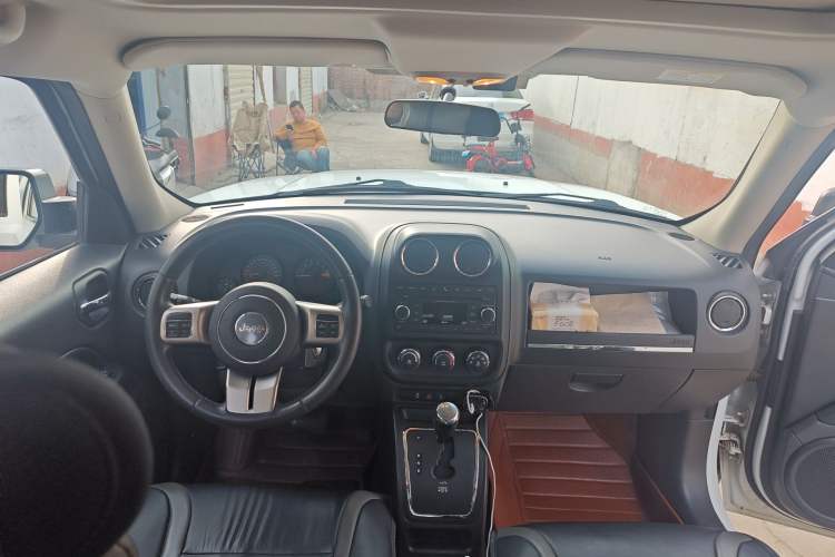 Used Jeep Patriot 2014 2.0L Sport Edition
