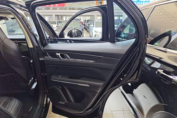 Used Lynk & Co 01 2021 2.0TD Two-Wheel-Drive Pro Trim