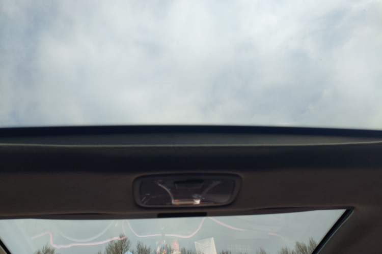 Used Hyundai ix35 2015 2.0L Automatic Two-Wheel Drive Leading Trim China IV Standard
