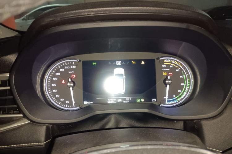 Used Roewe Ei5 2018 Internet Flagship Edition
