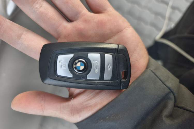 Used BMW 5 Series 2014 520Li Elegant Model
