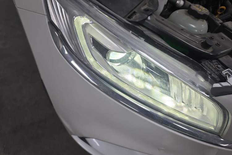 Used Geely Auto Emgrand GT New Energy 2018 1.5T PHEV Yao Ling Edition Right Front Headlight