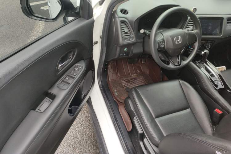 Used Honda Vezel 2017 1.5L CVT 2WD Comfort Model Driver Seat