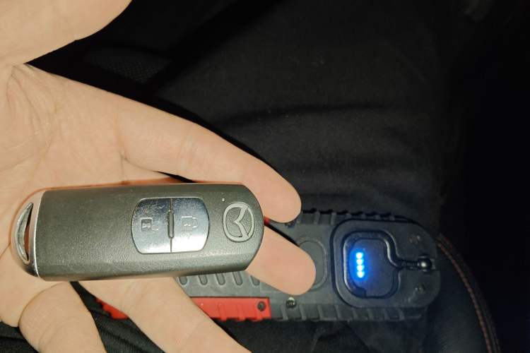 Used Mazda 3 Axela 2014 Hatchback 2.0L Automatic Sport Model Vehicle Key