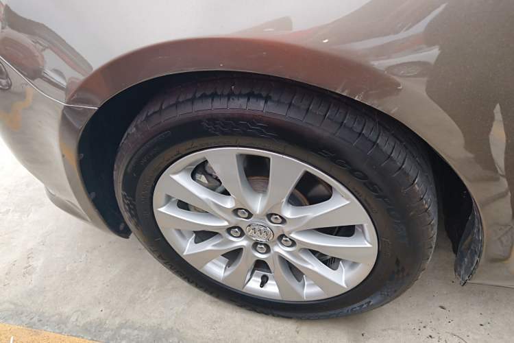 Used Buick LaCrosse 2013 2.4L SIDI Leading Comfort Version