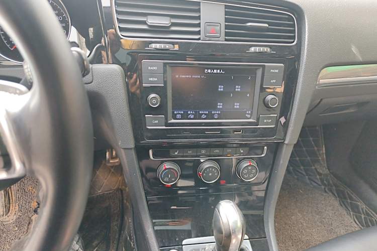 Used Volkswagen Golf 2018 280TSI Automatic R-Line Model
