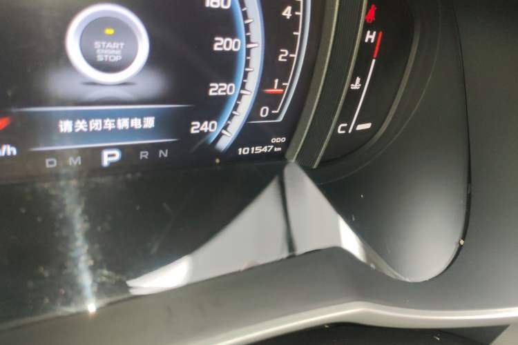 Used Geely Auto Emgrand X7 Sport 2016 1.8TD Automatic Smart Connectivity Version Odometer Close Up