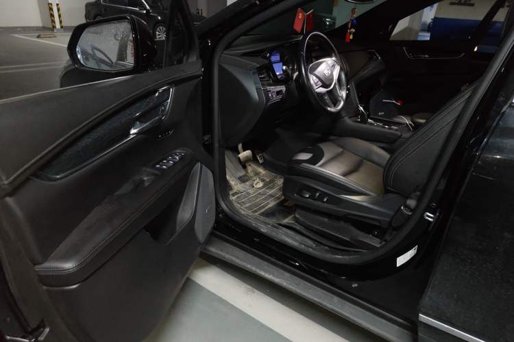 Used Cadillac XT5 2021 2.0T Two-Wheel Drive Luxury Version
