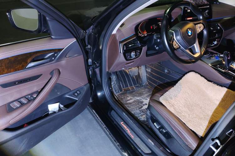 Used BMW 5 Series 2020 525Li Luxury Package
