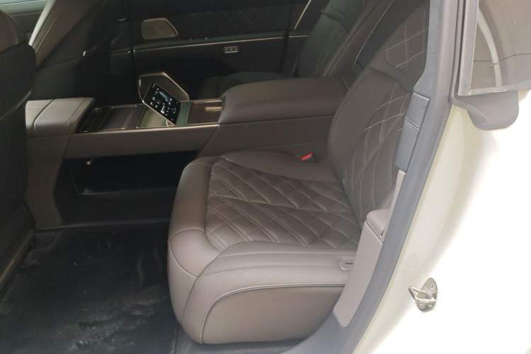 Used Nio ET9 2025 100 kWh
