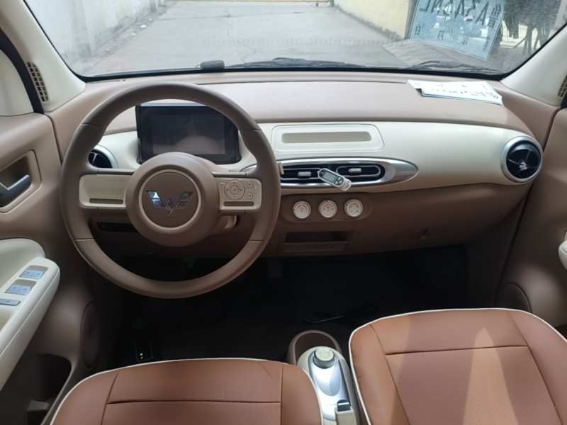 Used Wuling Hongguang MINIEV 2025 Four-Door Version Advanced Edition — 9