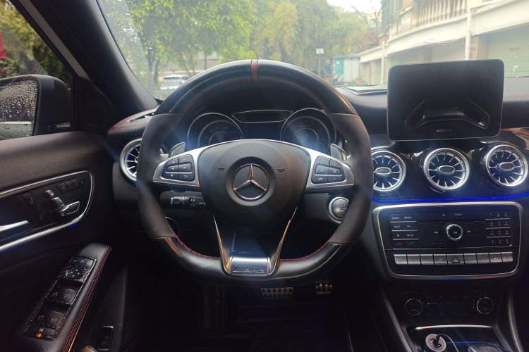 Used Mercedes-Benz GLA AMG 2017 Facelifted AMG GLA 45 4MATIC Steering Wheel
