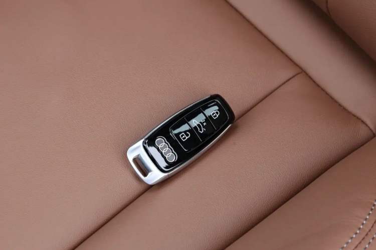 Used Audi Q7 2024 45 TFSI quattro S line Black Warrior Edition
