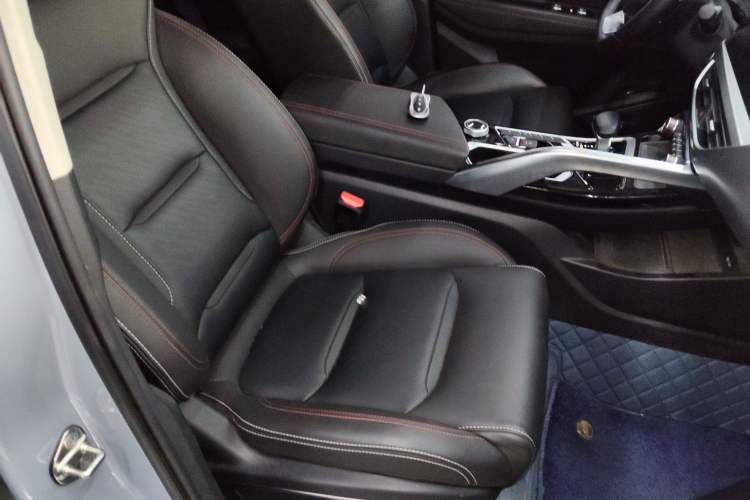 Used Geely Auto Monjaro S 2021 2.0TD DCT Two-Wheel Drive Lightning Edition
