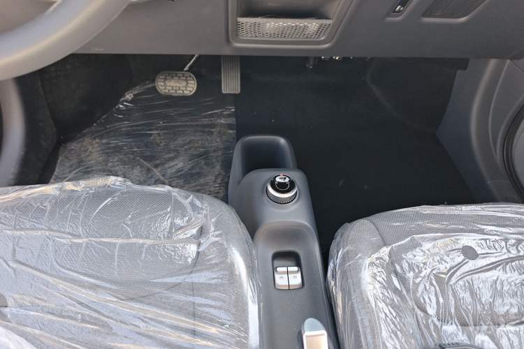 Used Wuling Zhiguang New Energy 2025 Standard Model Gear Lever