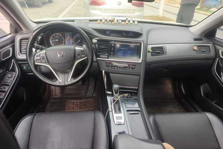 Used Honda Spirior 2017 2.0L Classic Edition Center Console