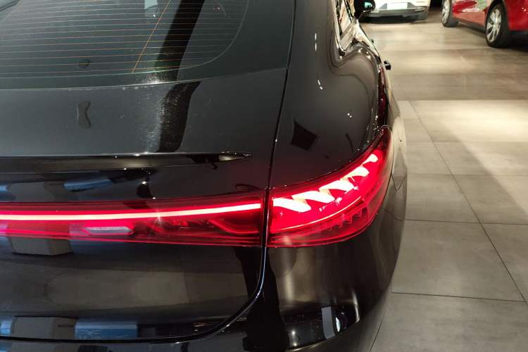 Used Mercedes-Benz EQS 2022 Updated Version 450+ Pioneer Edition
