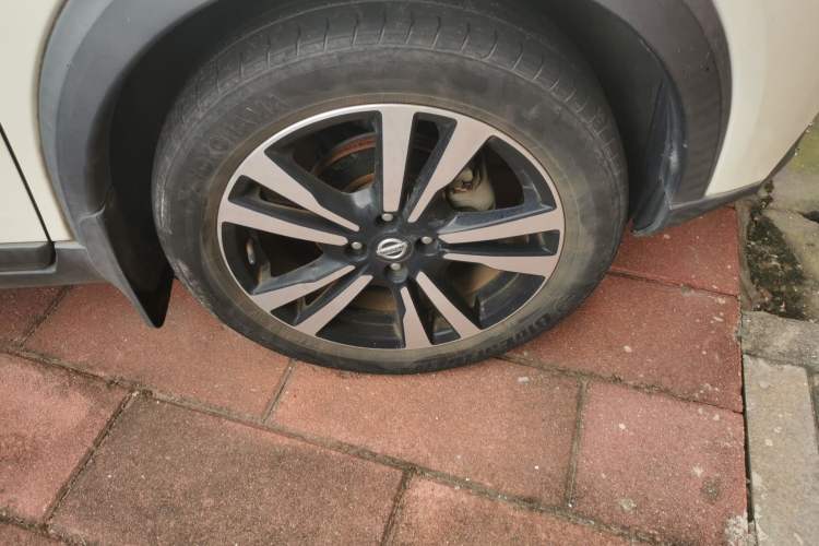 Used Nissan Kicks 2019 1.5L CVT Smart Connect Luxury Edition
