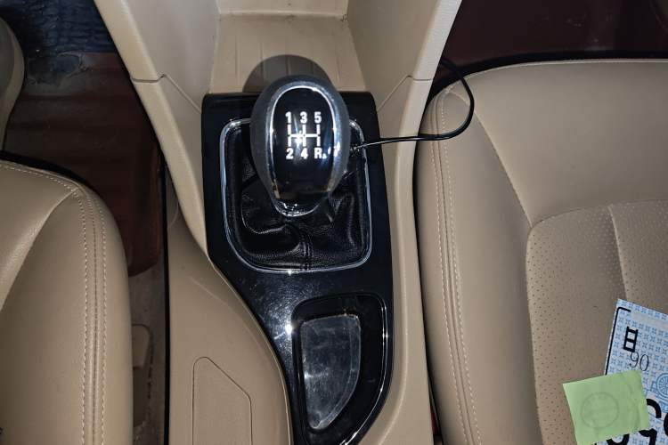 Used Baojun 730 2016 1.5L Manual Comfort Version 7 Seats China V Emission Standard