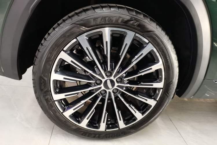 Used Geely Auto Monjaro L 2025 Dongfang Yao 2.0TD Automatic All-Wheel-Drive Wangyue Edition