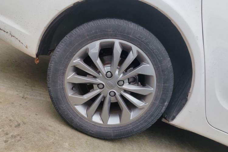 Used Geely Auto Vision 2017 1.5L Manual Happiness Edition Right Rear Wheel Hub