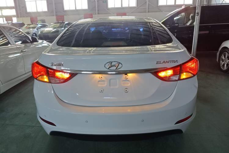 Used Hyundai Elantra (5th Generation / Langdong) 2016 1.6L Automatic Smart Version Rear