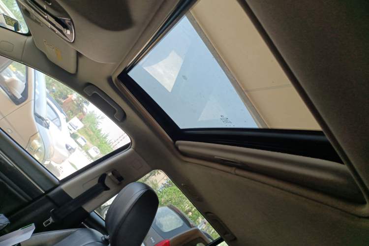 Used GAC Trumpchi GS7 2017 280T Two-Wheel Drive Luxury Model Headliner