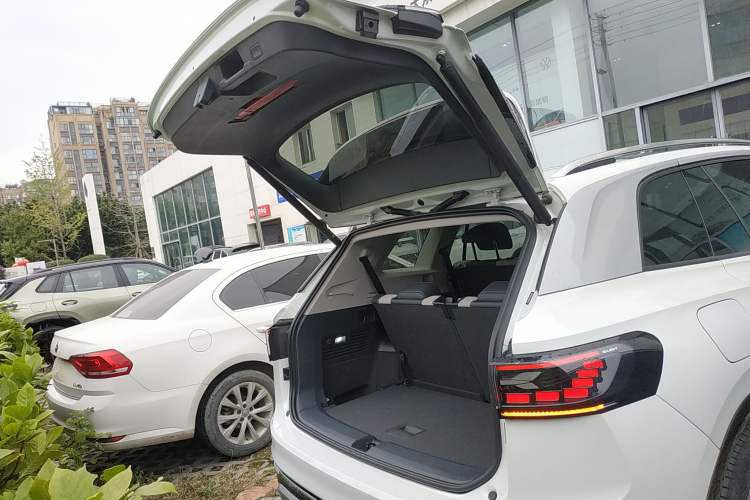 Used Volkswagen ID.6 CROZZ 2024 PRO Model