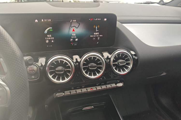 Used Mercedes-Benz GLA AMG 2022 AMG GLA 35 4MATIC Audio And AC Panel