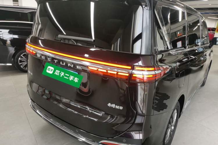 Used Bestune M9 2023 2.0T Prestige Edition
