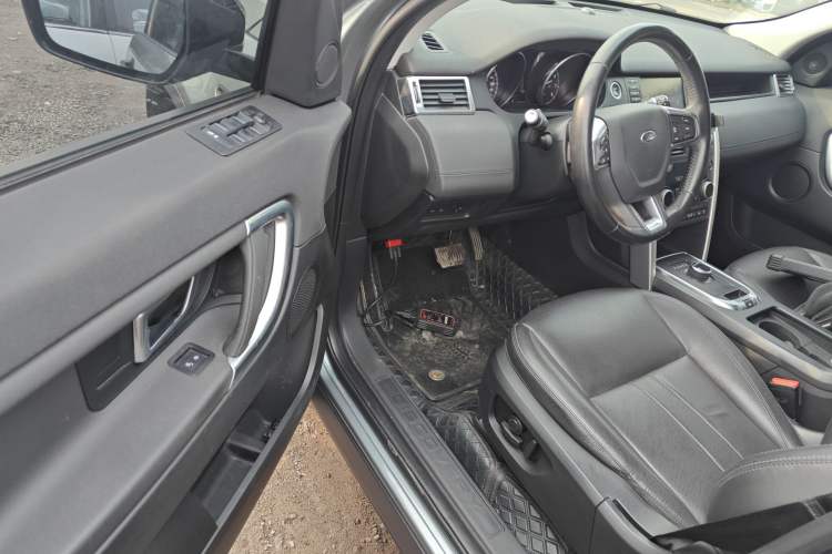 Used Land Rover Discovery Sport 2018 240 PS SE Version
