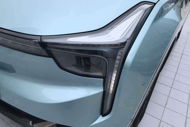 Used NETA U 2022 Zhi400 Pro Ternary Lithium