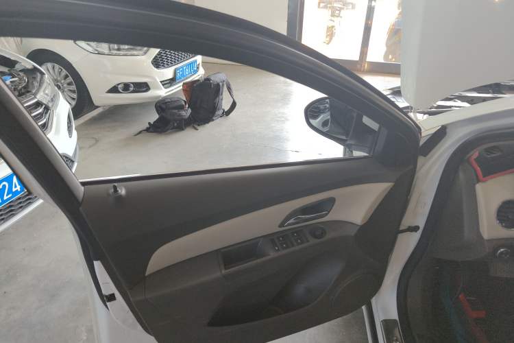 Used Chevrolet Cruze 2015 1.5L Classic SE AT