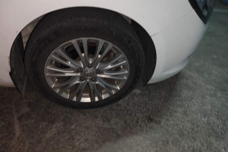 Used Buick GT 2015 15N Automatic Elite Version