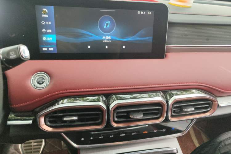 Used JETOUR X70 PLUS 2021 1.6T DCT StarPRO 7-seater Audio And AC Panel