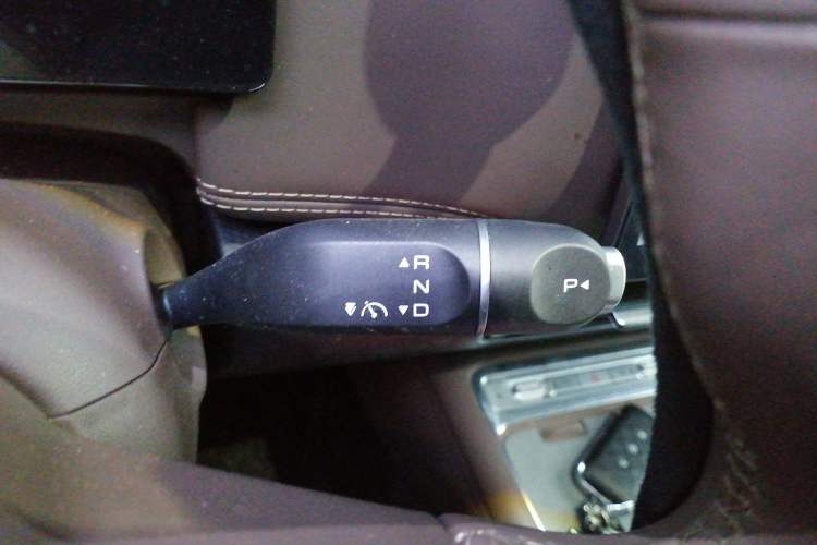 Used Wuling Wuling Starlight 730 2025 Model Plug-in Hybrid 125km Luxury Edition
