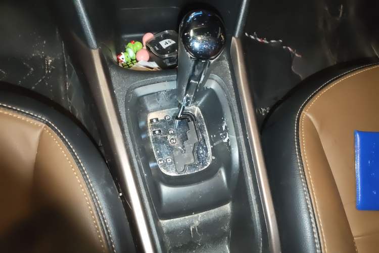 Used Peugeot 2008 2014 1.6L Automatic Fashion Edition