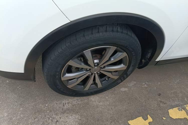 Used GAC Trumpchi GS3 2019 235T Automatic Elite Edition Left Front Wheel Hub