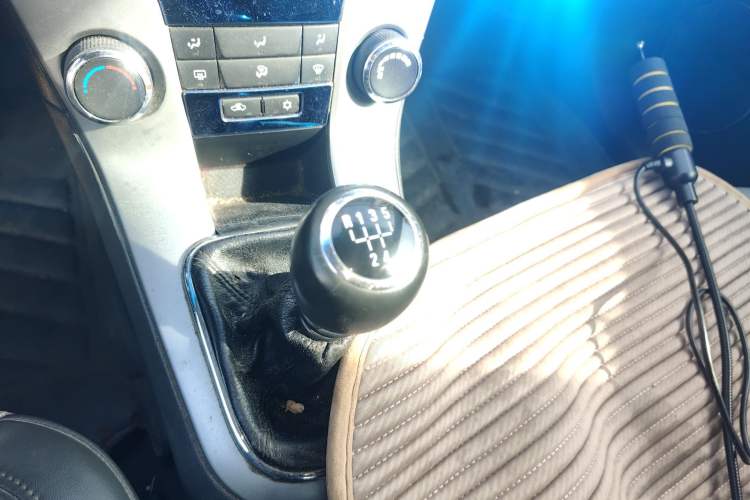 Used Chevrolet Cruze 2013 1.6L SL MT
