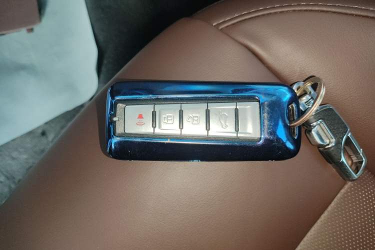 Used Wey VV7 2017 2.0T Flagship Model Interior 1