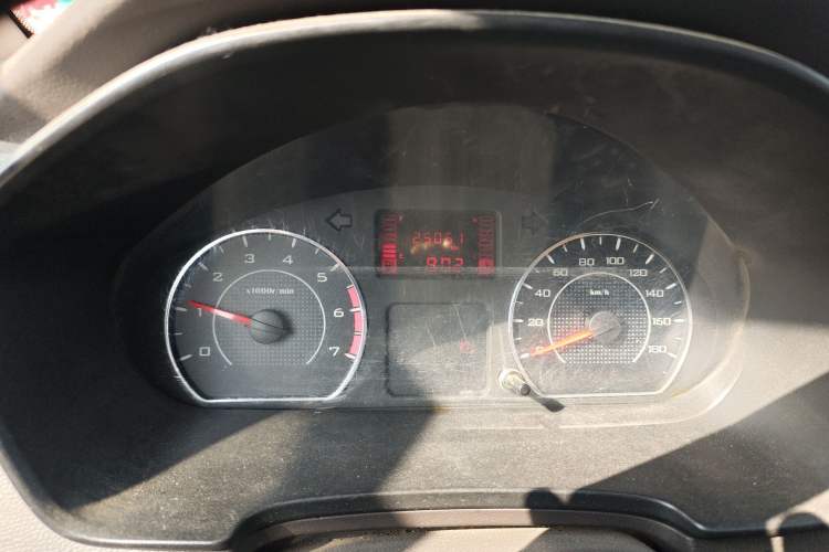 Used Wuling Hongguang V 2019 1.5L Base Version China VI LAR
