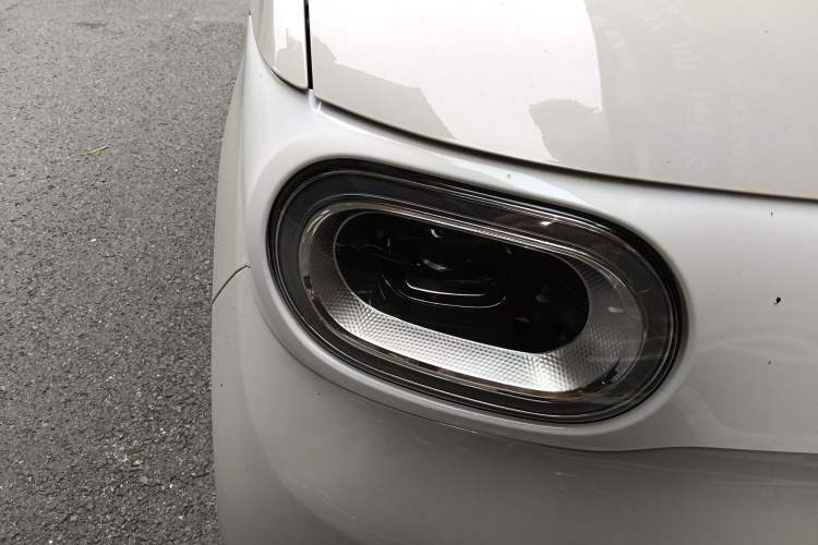 Used Wuling Hongguang MINIEV 2024 3rd Generation 215km Youth Edition Right Front Headlight