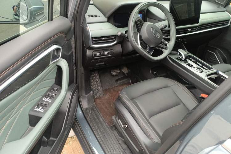 Used Geely Auto Haoyue L 2024 2.0T DCT Prestige Version