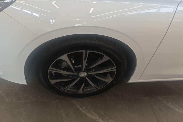 Used Geely Auto Emgrand 2025 4th Generation 1.5L CVT Flagship Version