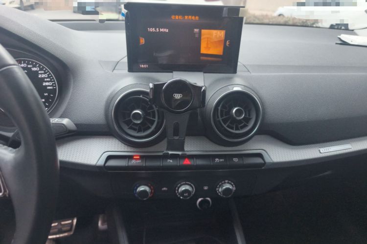 Used Audi Q2L 2021 35 TFSI Progressive Dynamic Edition
